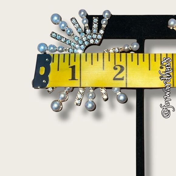 Rhinestone & Faux Pearl Snowflake Pierced Earrings – Old Hollywood Glamour - Picture 7 of 8